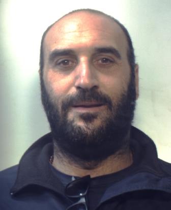 SAN GIOVANNI LA PUNTA: INSEGUITI E BLOCCATI CON UNA CARICO DI MERCE TRAFUGATA DA UN FURGONE, IN MANETTE TRE CATANESI