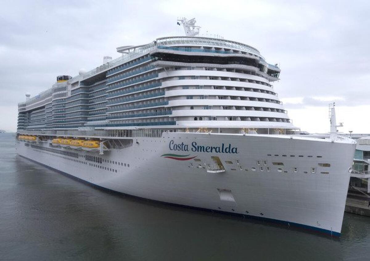 CORONAVIRUS, TURISTA CON FEBBRE SU UNA NAVE DA CROCIERA: BLOCCATI IN 7MILA A CIVITAVECCHIA - 