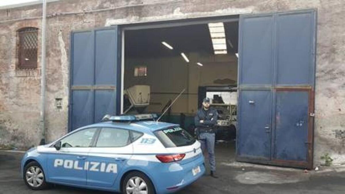 CATANIA, SCOPERTA OFFICINA ABUSIVA A LIBRINO: TRA I MECCANICI ANCHE DUE MINORI - 