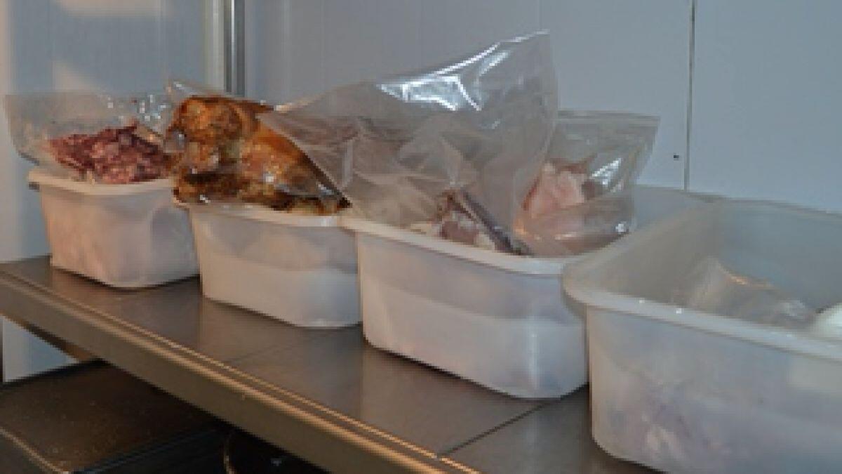 CATANIA: SEQUESTRATI E CHIUSI SEI RISTORANTI, RIVENDEVANO CIBO SCADUTO O AVARIATO - 