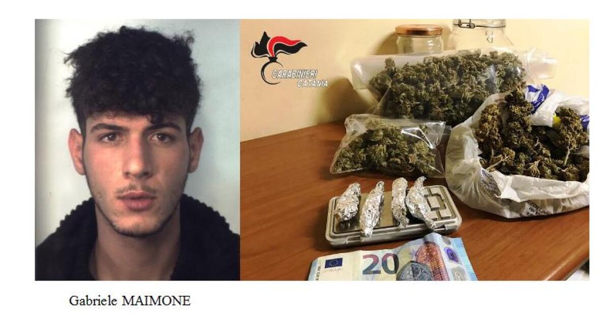 CATANIA: CATANIA. SPACCIAVA DINANZI I BAMBINI IN PIAZZA, ARRESTATO - 