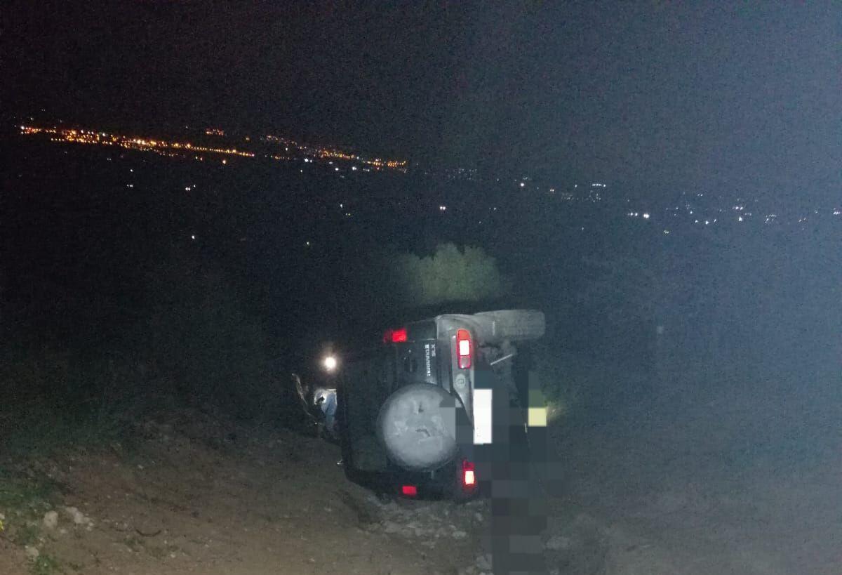 PATERNÒ: FUORISTRADA SI RIBALTA NELLA NOTTE, QUATTRO FERITI - 