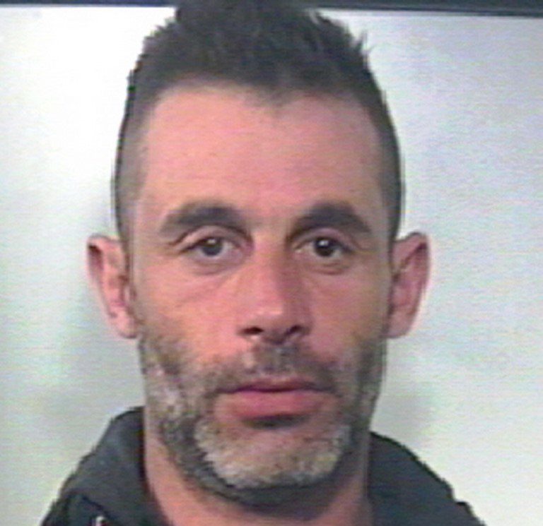 SGOMINATA BANDA DEDITA ALLO SPACCIO, 24 MISURE - NOMI E FOTO