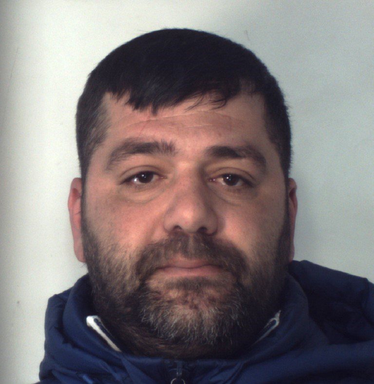 SGOMINATA BANDA DEDITA ALLO SPACCIO, 24 MISURE - NOMI E FOTO