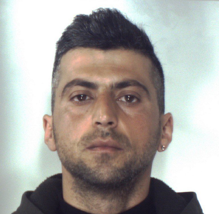 SGOMINATA BANDA DEDITA ALLO SPACCIO, 24 MISURE - NOMI E FOTO