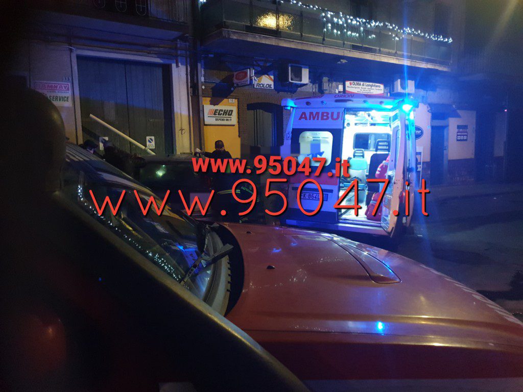 PATERNO': GRAVE INCIDENTE AUTONOMO IN VIA GIOVANNI VERGA NELLA NOTTE