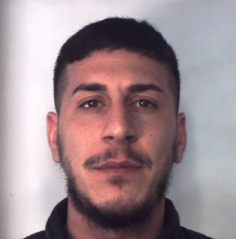 SGOMINATA BANDA DEDITA ALLO SPACCIO, 24 MISURE - NOMI E FOTO