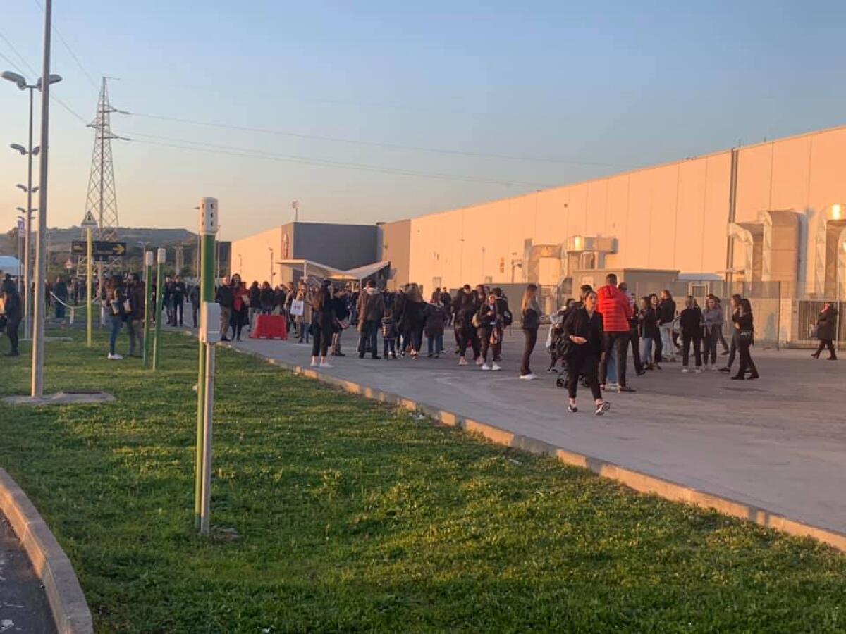 CENTRO SICILIA EVACUAZIONE PER UN PRINCIPIO DI INCENDIO, IN POCO TEMPO TUTTO TORNA ALLA NORMALITÀ - 