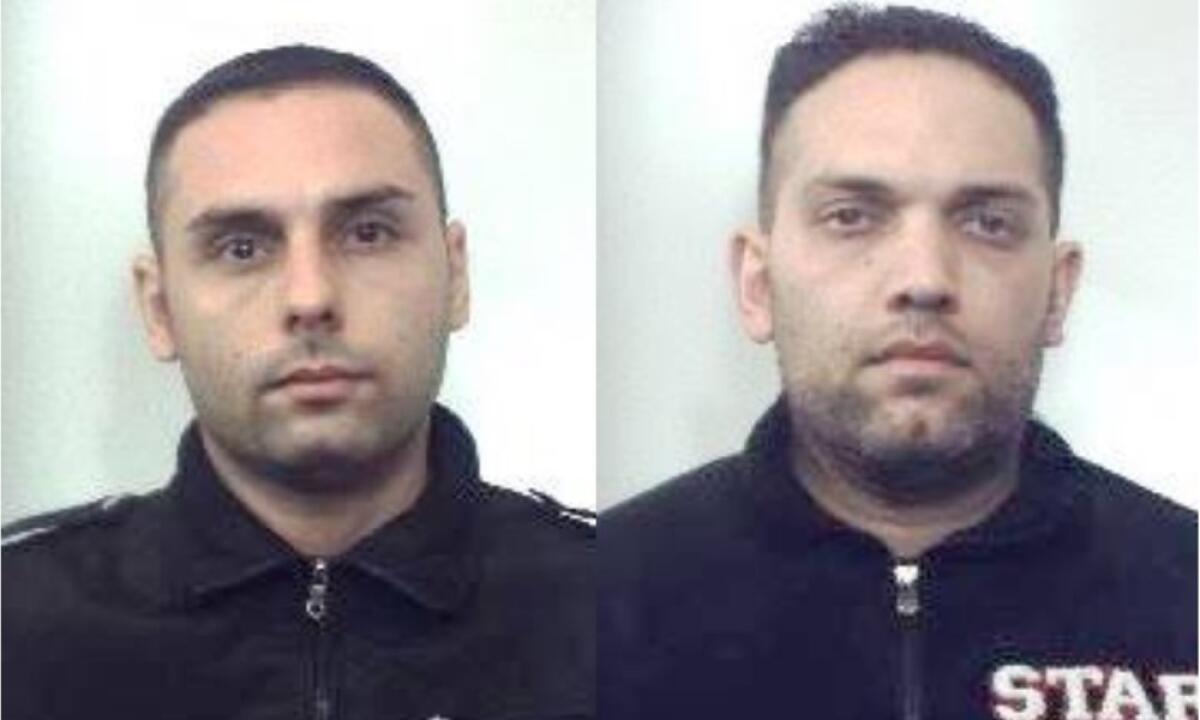 BIANCAVILLA, SPACCIO E ARMI MODIFICATE - 