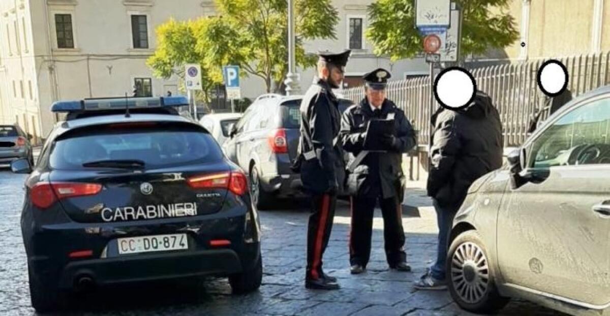 CATANIA, PRETENDE I SOLDI DEL PARCHEGGIO, DENUNCIATO POSTEGGIATORE ABUSIVO - 