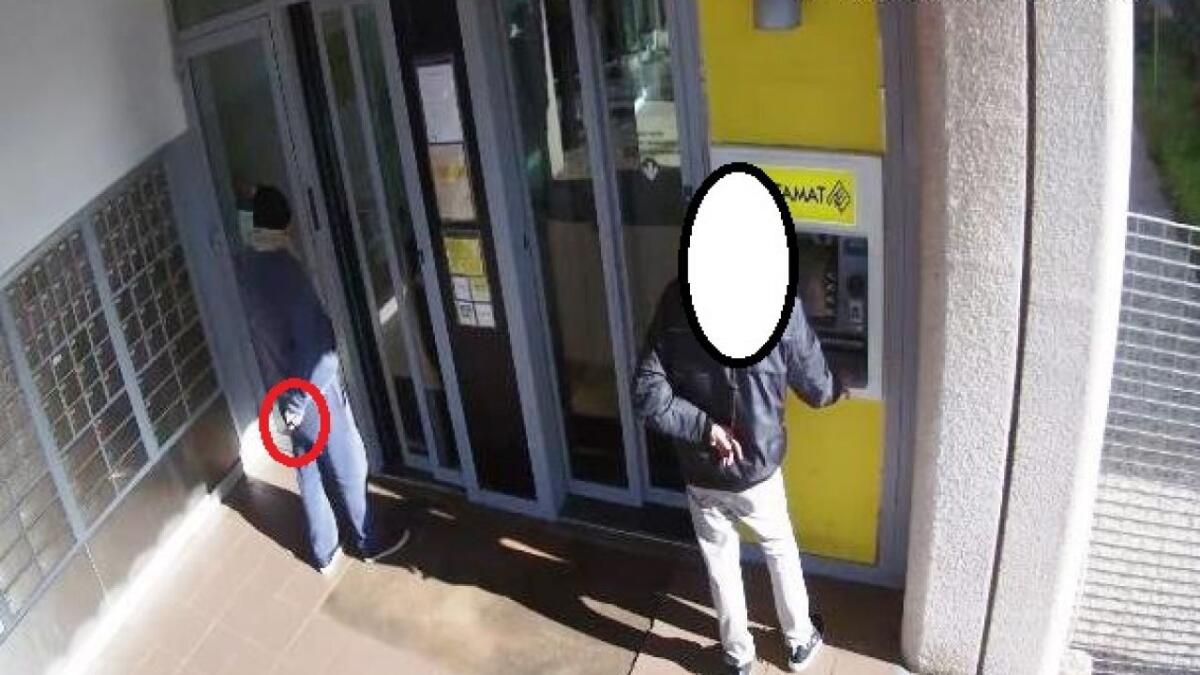 DUE RAPINE A POSTE IN 8 GIORNI, ARRESTATO - 