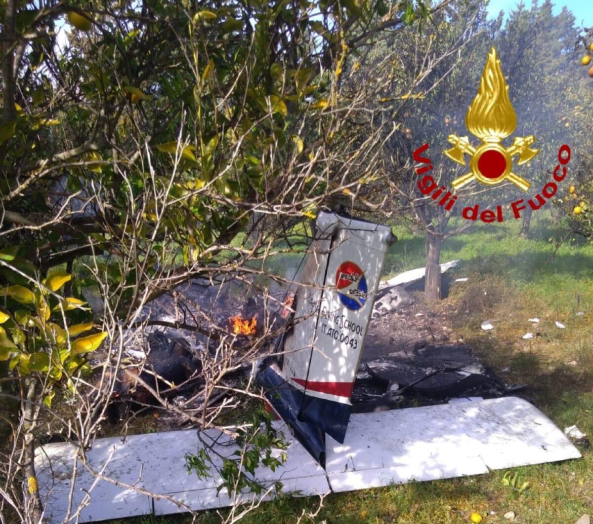 LENTINI: AEREO PRECIPITA E PRENDE FUOCO MORTI I DUE OCCUPANTI - 