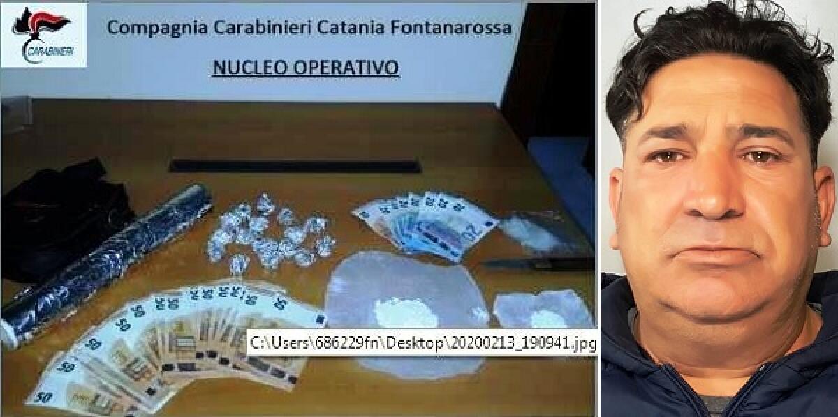 CATANIA, CLIENTI CHIEDONO “PIPPOTTI” AL CARABINIERE DURANTE UNA PERQUISIZIONE: PUSHER IN MANETTE - 