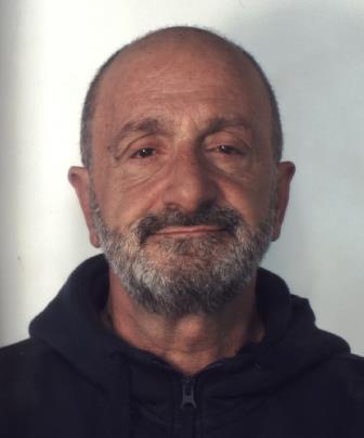 CATANIA, SPACCIO PROTETTO DALLE TELECAMERE: PUSHER IN MANETTE