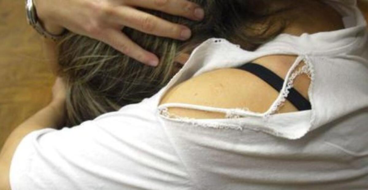 ADRANO, AGGREDISCE LA COMPAGNA AL CULMINE DI UNA LITE: ARRESTATO - 