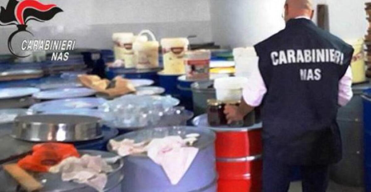 MIELE SENZA TRACCIABILITÀ GIÀ SOTTO SEQUESTRO RIVENDUTO E IMMESSO NEL MERCATO A ZAFFERANA ETNEA - 