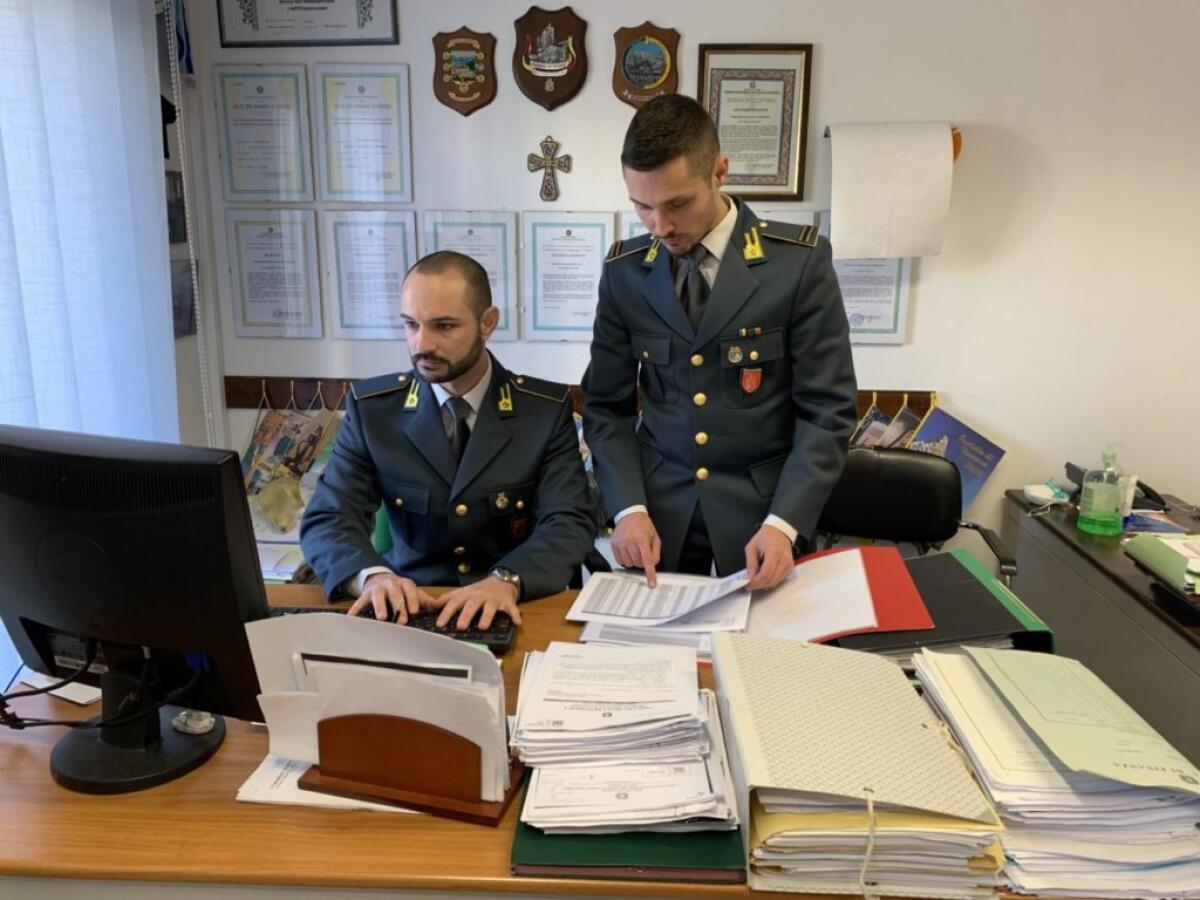 DIPENDENTE DEL GRUPPO PARLAMENTARE DELL'ARS RUBAVA I FONDI DI SICILIA FUTURA - 