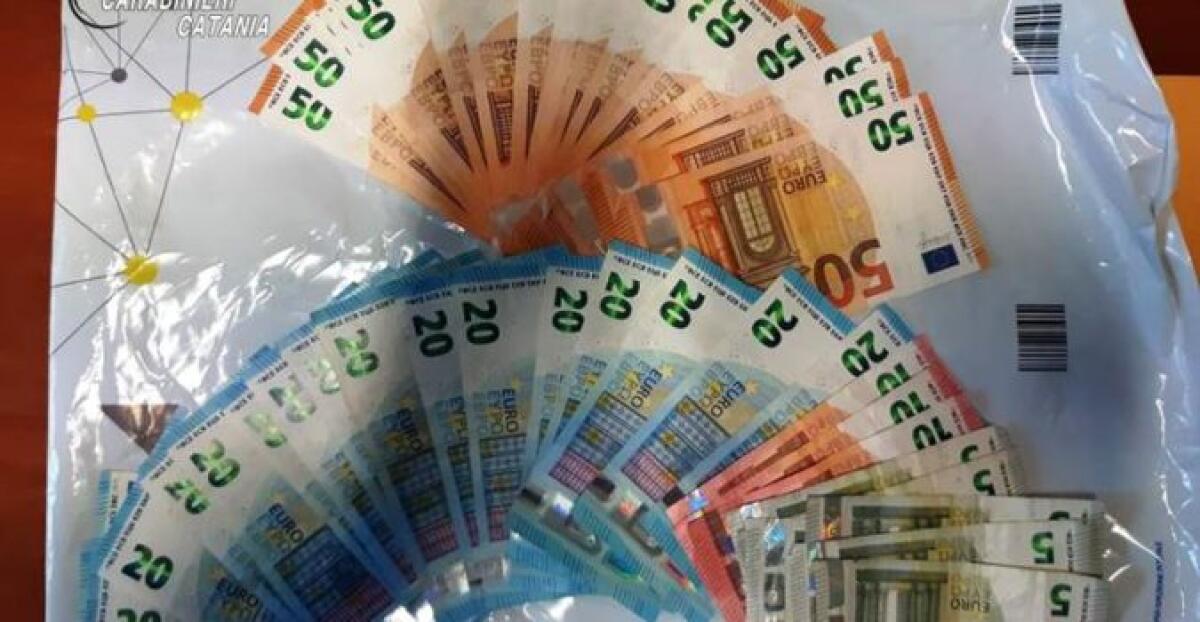 MANIACE: "AIUTO MI HANNO RAPINATO!": CORRIERE INFEDELE SMASCHERATO E DENUNCIATO - 