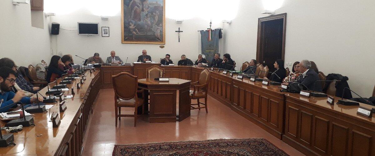 CORONAVIRUS, A PATERNO' SOSPESI CONSIGLIO COMUNALE E COMMISSIONI CONSILIARI - 