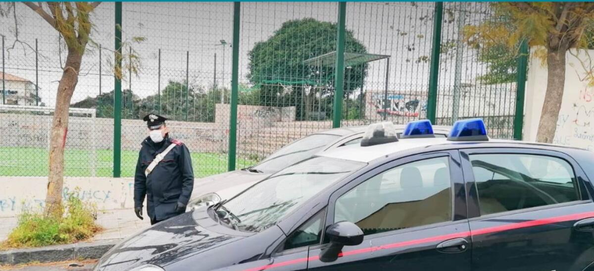 CORONAVIRUS, A MISTERBIANCO DENUNCIATI 8 RAGAZZI MENTRE STAVANO GIOCANDO A CALCETTO, CONTINUANO I CONTROLLI E LE DENUNCE - 