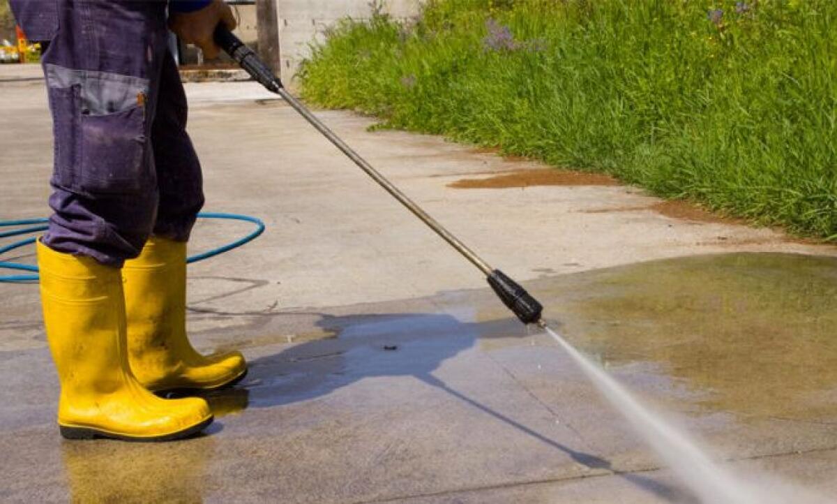 CORONAVIRUS, DA STASERA PARTE LA SANIFICAZIONE IN TUTTA LA CITTÀ - 