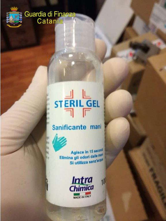 CATANIA, IN DUE FARMACIE TROVATO GEL SPACCIATO PER IGIENIZZANTE MA È SEMPLICE SAPONE: DENUNCIATO IL PRODUTTORE