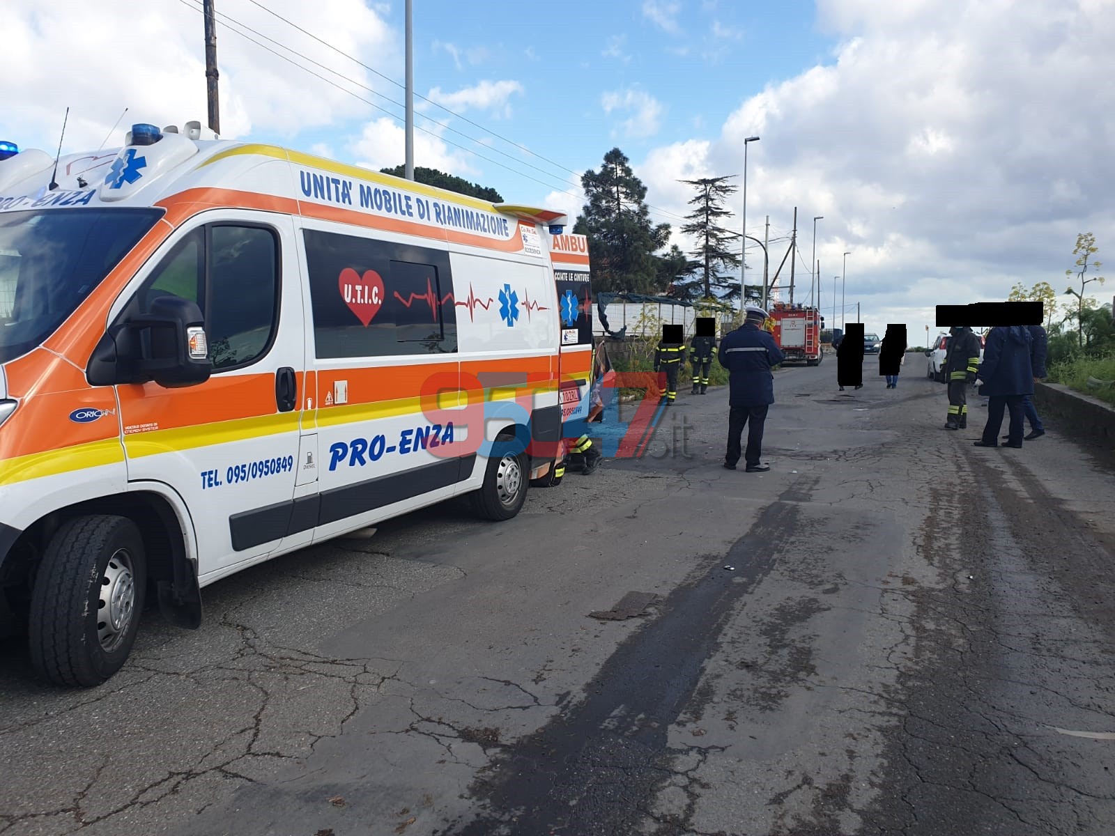 INCIDENTE IN TERRITORIO DI BELPASSO, TRE FERITI. UNO GRAVE - INTERVENTO DELL'ELISOCCORSO
