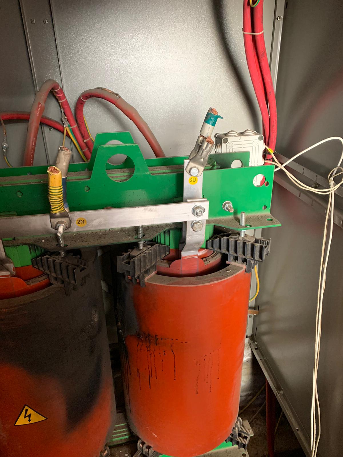 I LADRI NON SI FERMANO NEANCHE CON IL CORONAVIRUS, RUBATI CAVI ALL'INTERNO DELLA  PISCINA