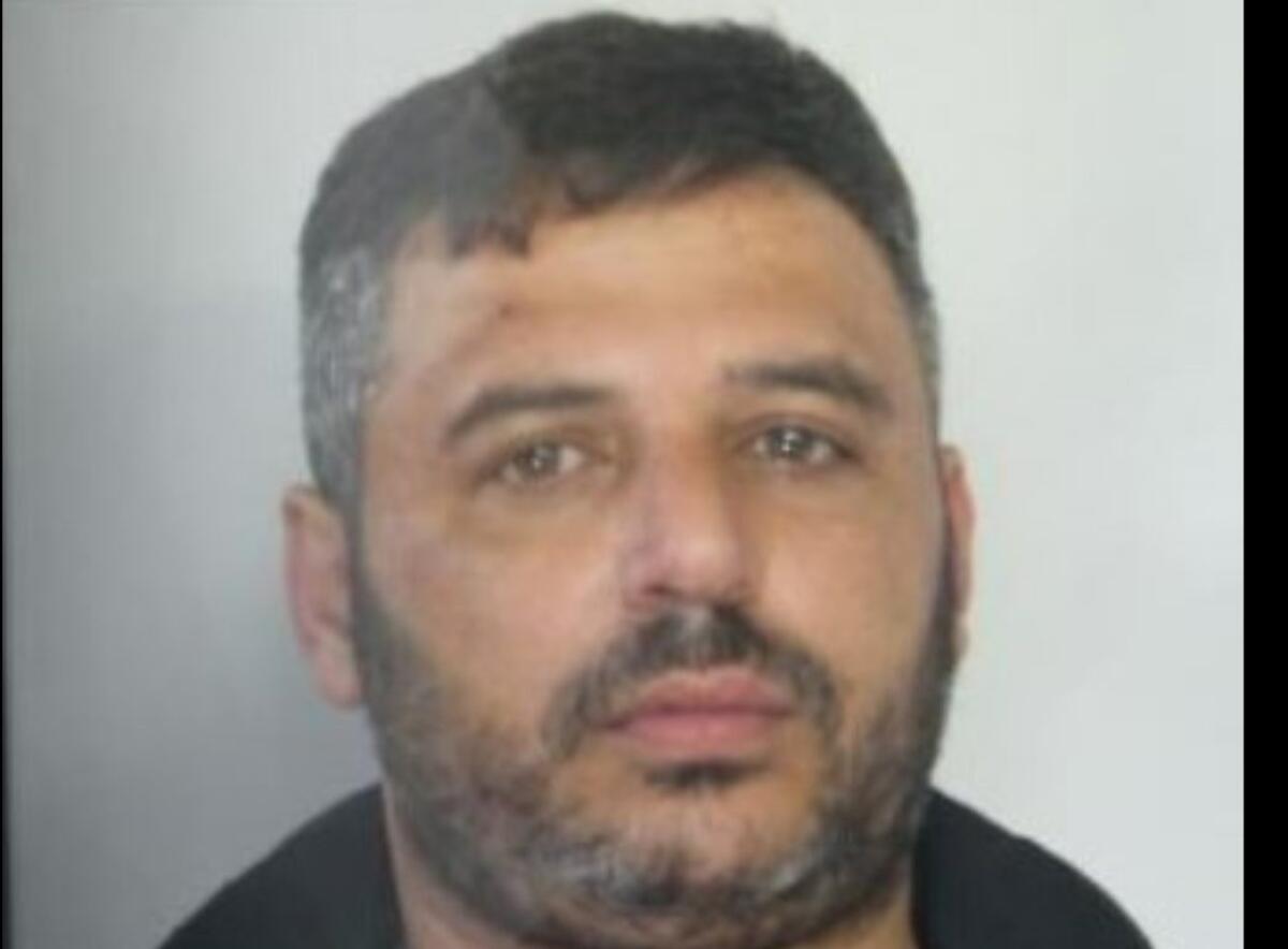 CATANIA: CON L’AUTO RUBATA SFONDA LA VETRINA UNA FARMACIA, ARRESTATO - 