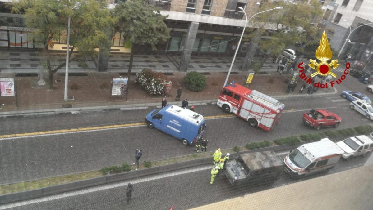 ALLARME BOMBA QUESTA MATTINA A CATANIA, ERA BORSA CON DEI SAPONI - 