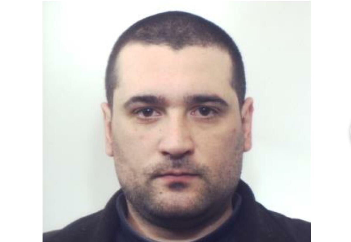 PATERNO': RUBA ALIMENTI PER I POVERI E RAPINA UN AMBULANTE, ARRESTATO - 