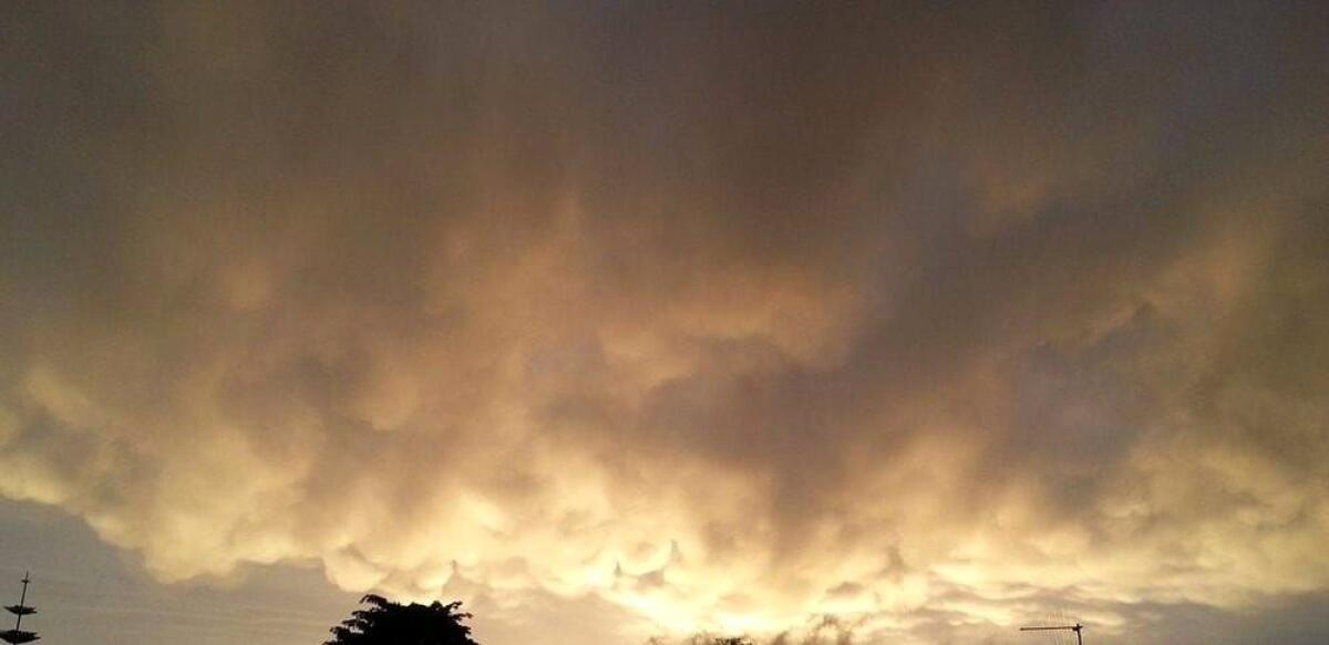 IN ARRIVO SULLA SICILIA LA SABBIA DEL SAHARA: CIELI GRIGI E TANTA POLVERE - 