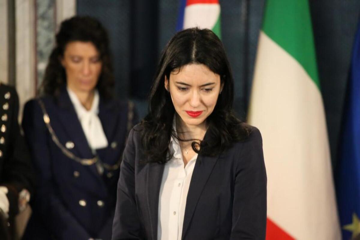 AZZOLINA: "IN CLASSE NON SI TORNA, MA IN PAGELLA ANCHE INSUFFICIENZE" - 