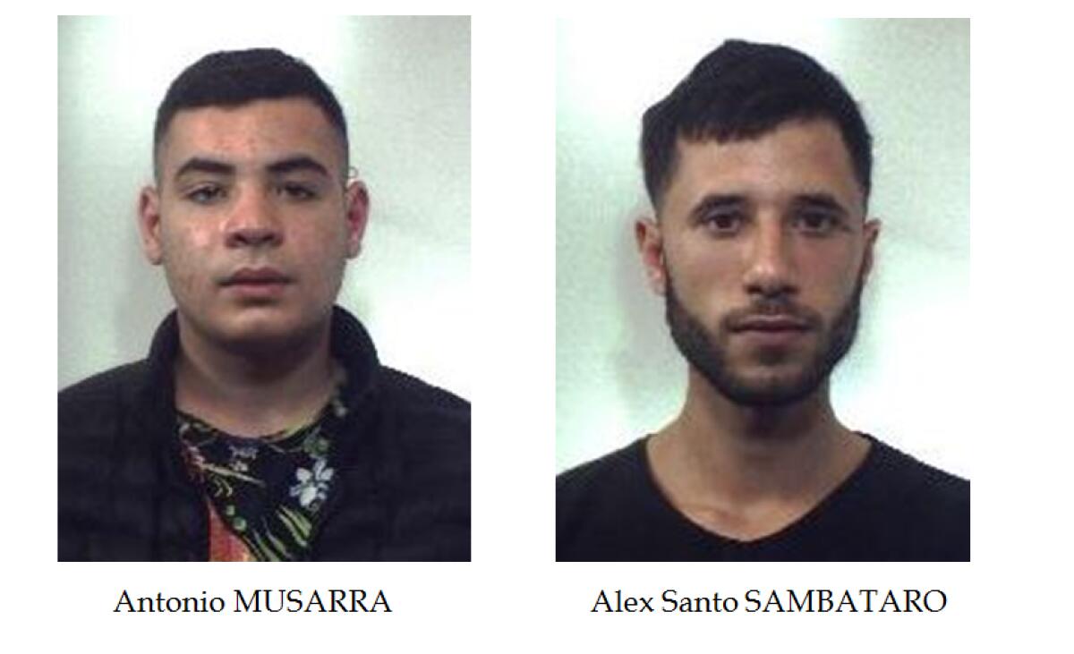 PATERNÒ: SPACCIATORE INCALLITO BECCATO NUOVAMENTE CON LE MANI NEL SACCO INSIEME AD UN COMPLICE - 