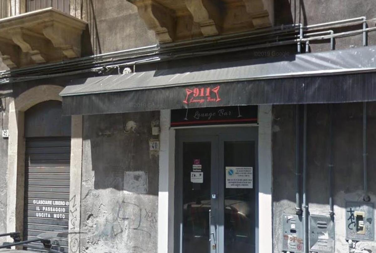 CATANIA: STAVANO FESTEGGIANO IL COMPLEANNO IN UN PUB, DENUNCIATI - 