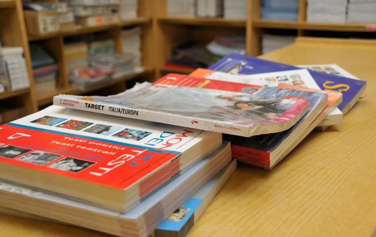 PATERNO’: AVVISI PER I BUONI SCUOLA - 