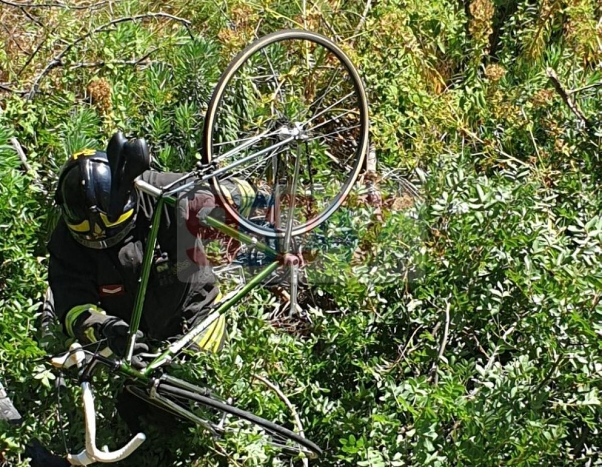 PATERNO': CICLISTA CADE IN UN DIRUPO, 57ENNE IN CODICE ROSSO AL CANNIZZARO - 