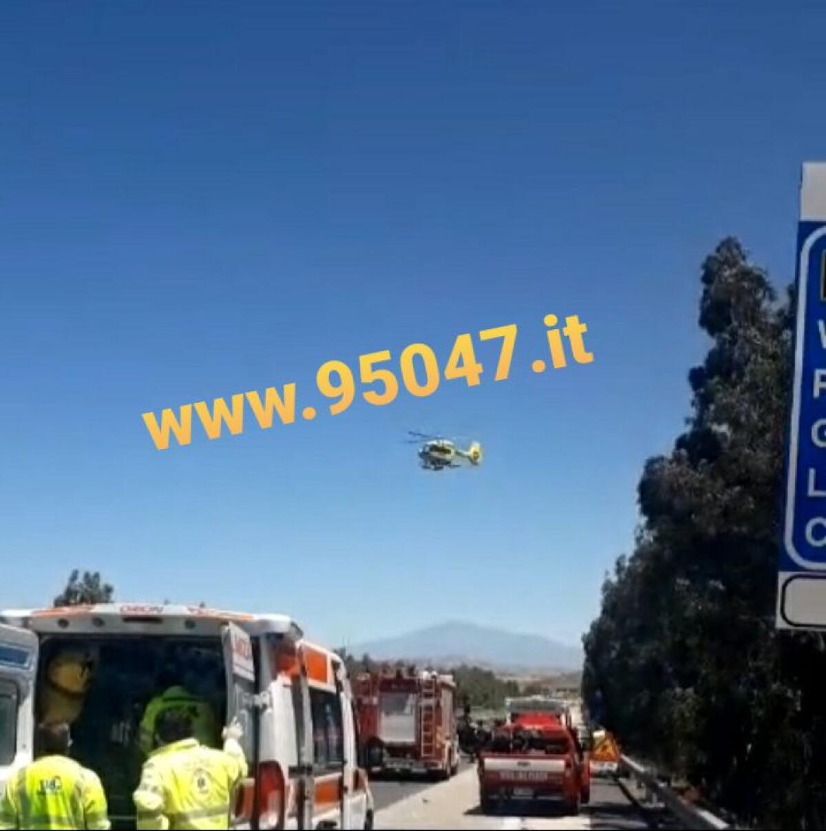 GRAVE INCIDENTE SULL' AUTOSTRADA PALERMO CATANIA, ELISOCCORSO SUL POSTO - 
