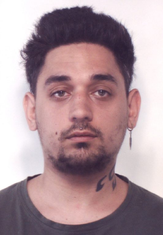 CON LA DROGA NELLO ZAINO NEI PRESSI DI PIAZZA EUROPA A CATANIA: ARRESTATI