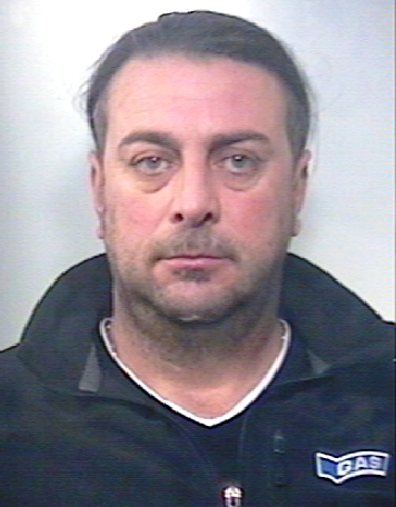 CALTAGIRONE. ALLEVATORE PRESO CON LE MANI … NELLA MARIJUANA