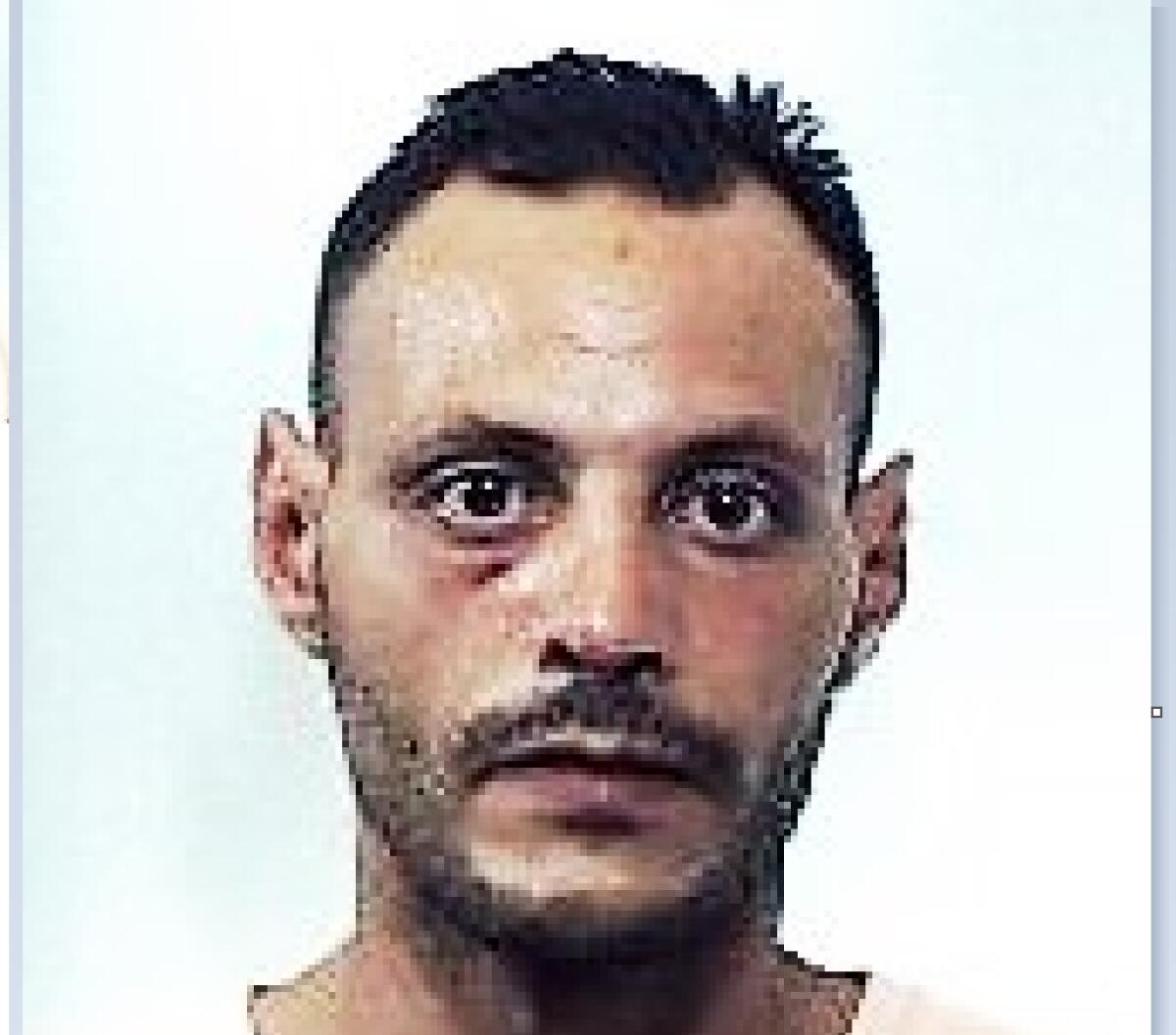 PATERNÒ, ARRESTATO IL RAPINATORE CHE SFREGIÒ UN AMBULANTE - 