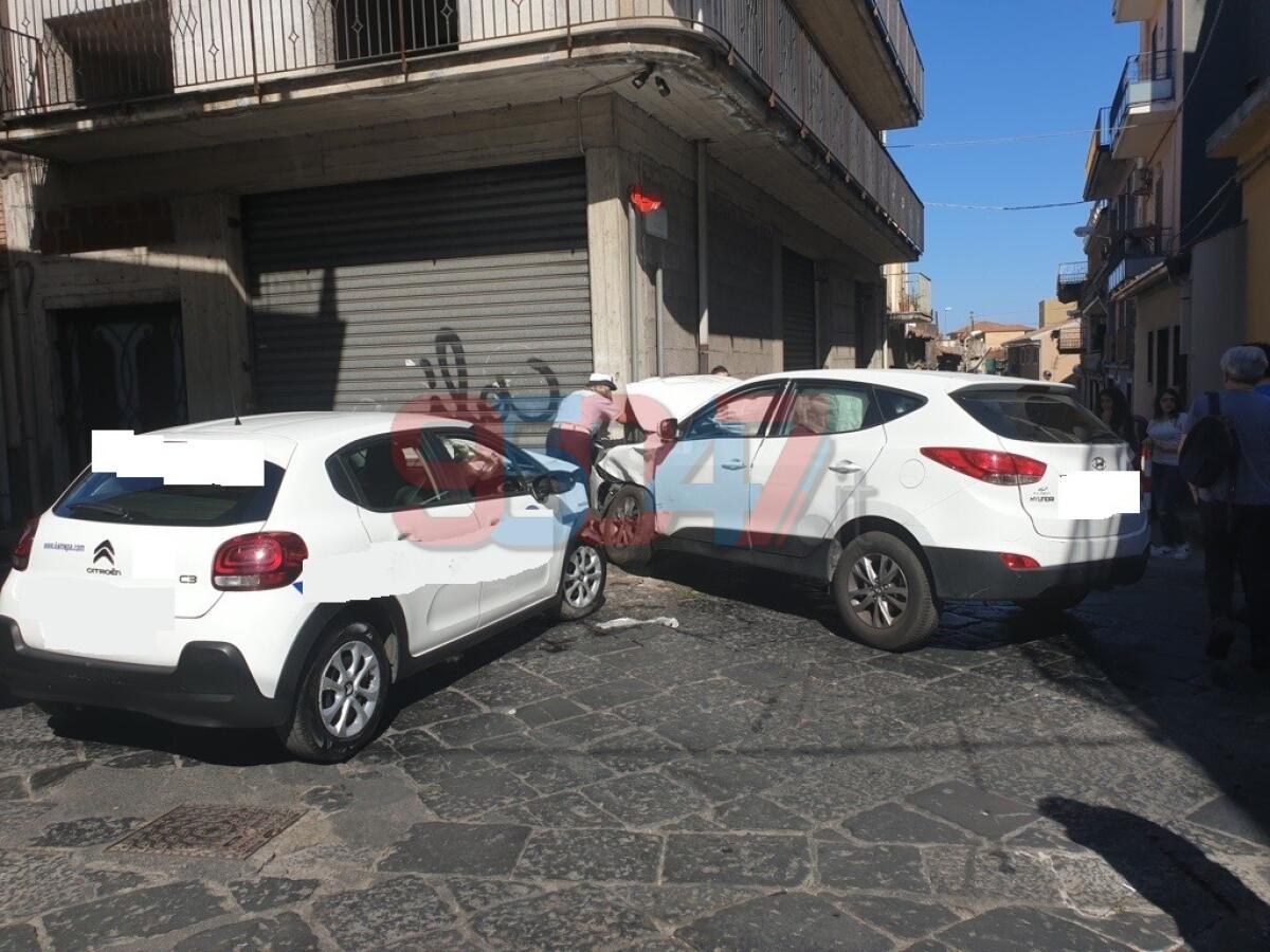 INCIDENTE STRADALE A MISTERBIANCO, TRE FERITI - 