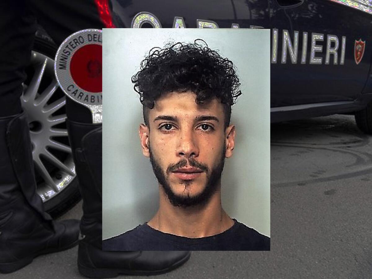 MISTERBIANCO, MARIJUANA NASCOSTA NEGLI SLIP GRIFFATI E LA CAMERA DA LETTO: UN ARRESTO IN VIA ZENIA - 