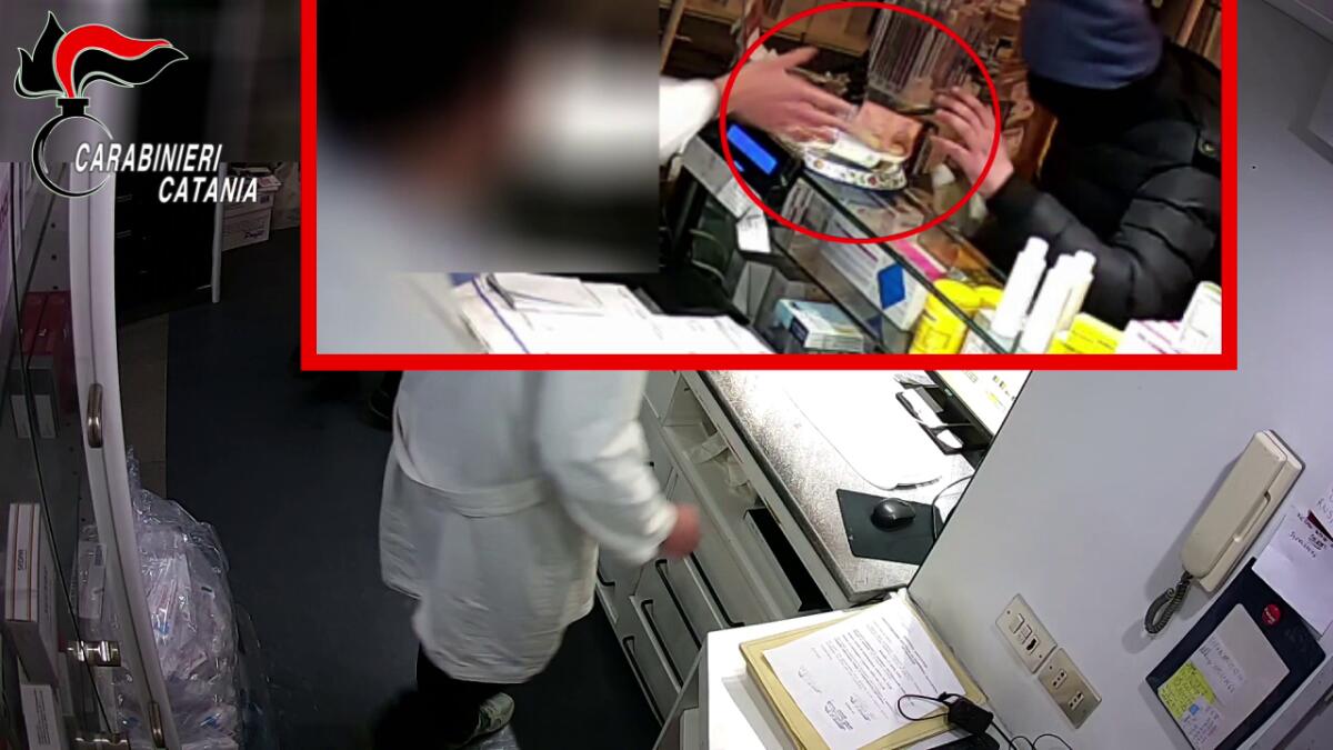 PATERNÒ, PRESO MINORENNE CHE ASSALTAVA FARMACIE E SUPERMARKET - 