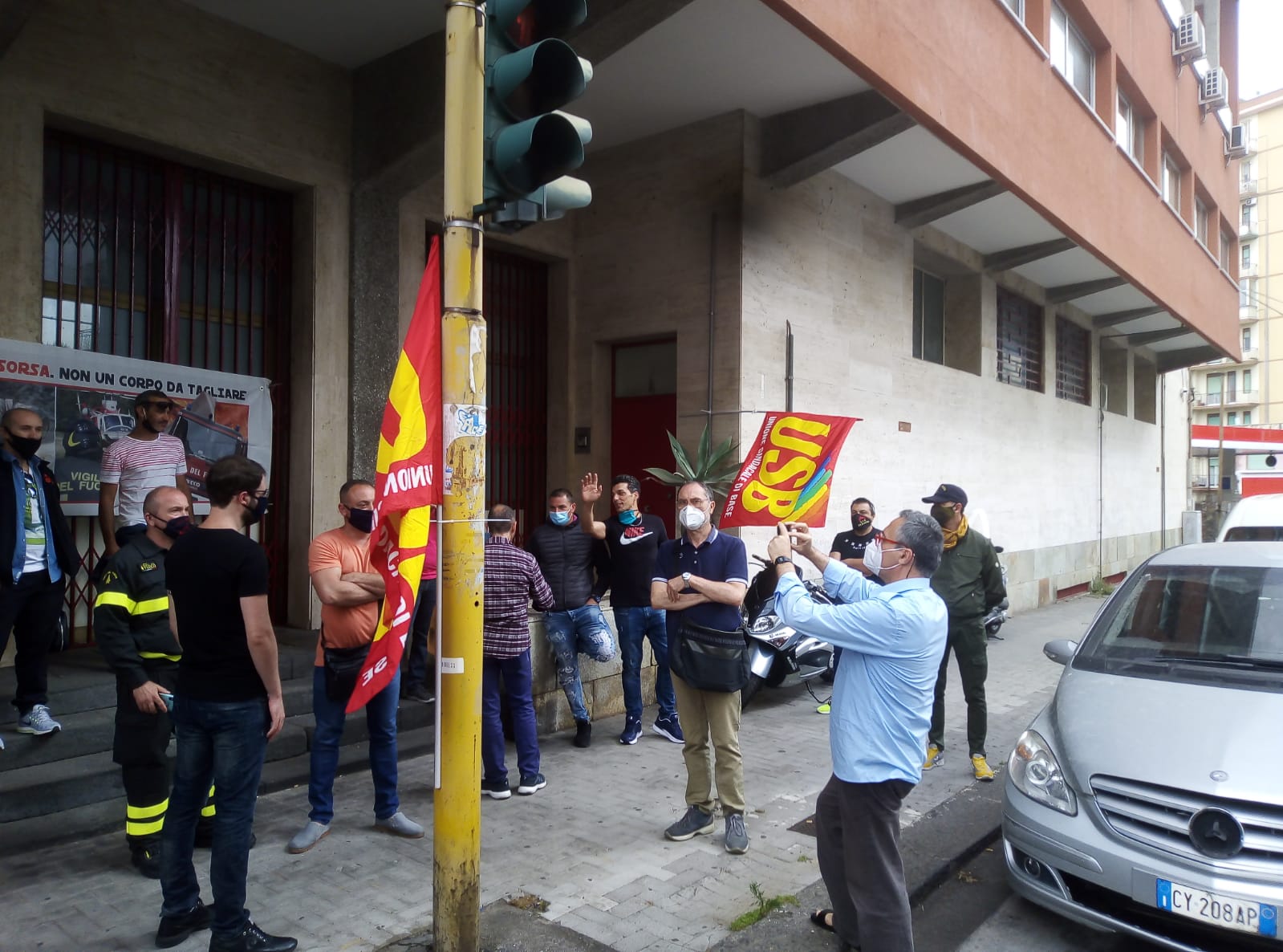 CATANIA, SCIOPERO USB VIGILI DEL FUOCO: FORTE ADESIONE DAVANTI SEDE PROVINCIALE