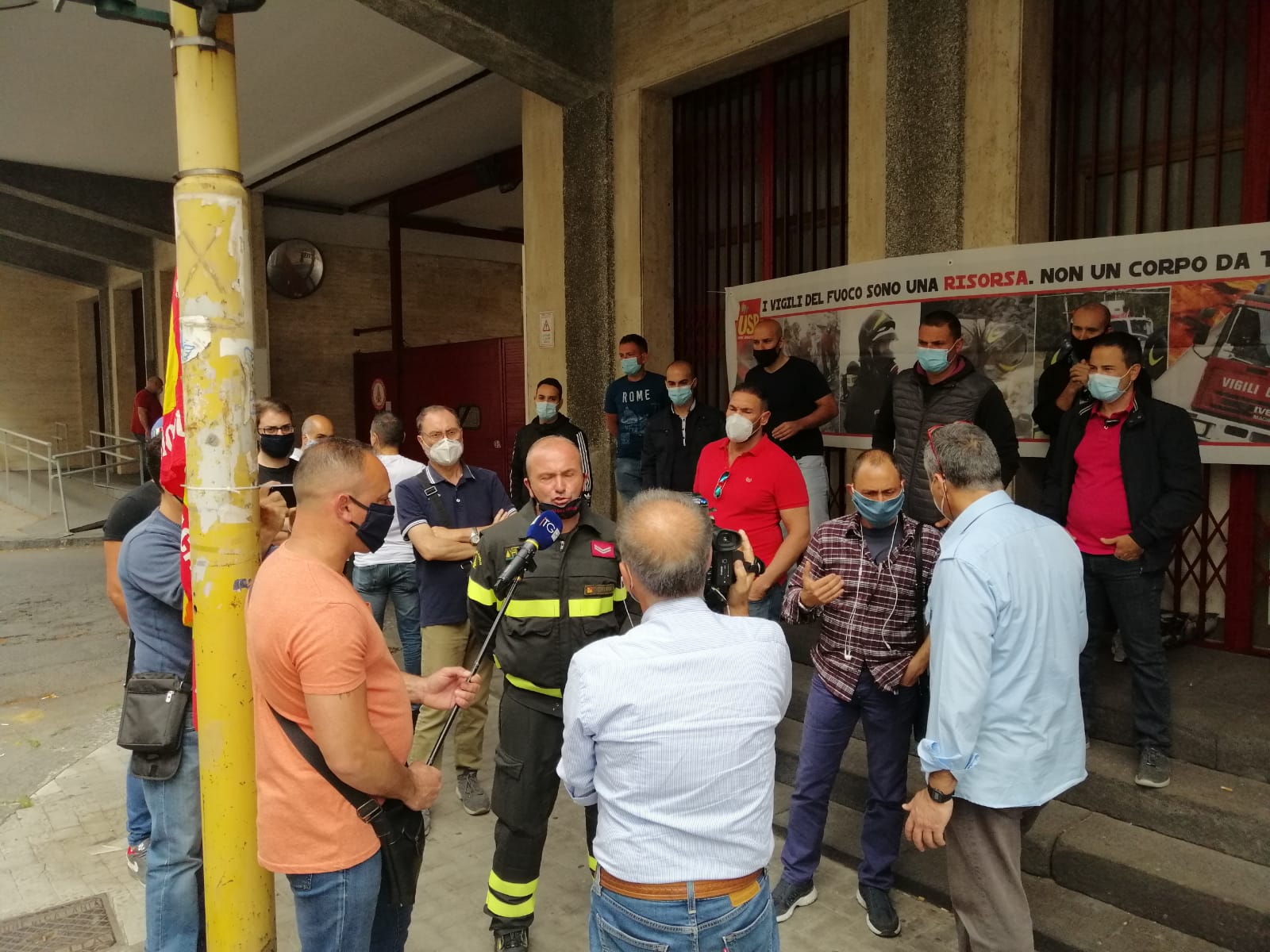 CATANIA, SCIOPERO USB VIGILI DEL FUOCO: FORTE ADESIONE DAVANTI SEDE PROVINCIALE