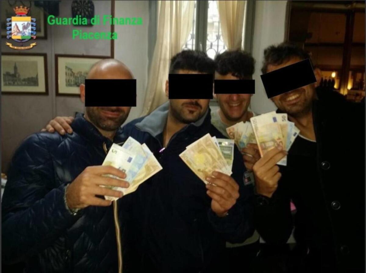"CASERMA DEGLI ORRORI" A PIACENZA, COINVOLTI DUE MILITARI CATANESI - 