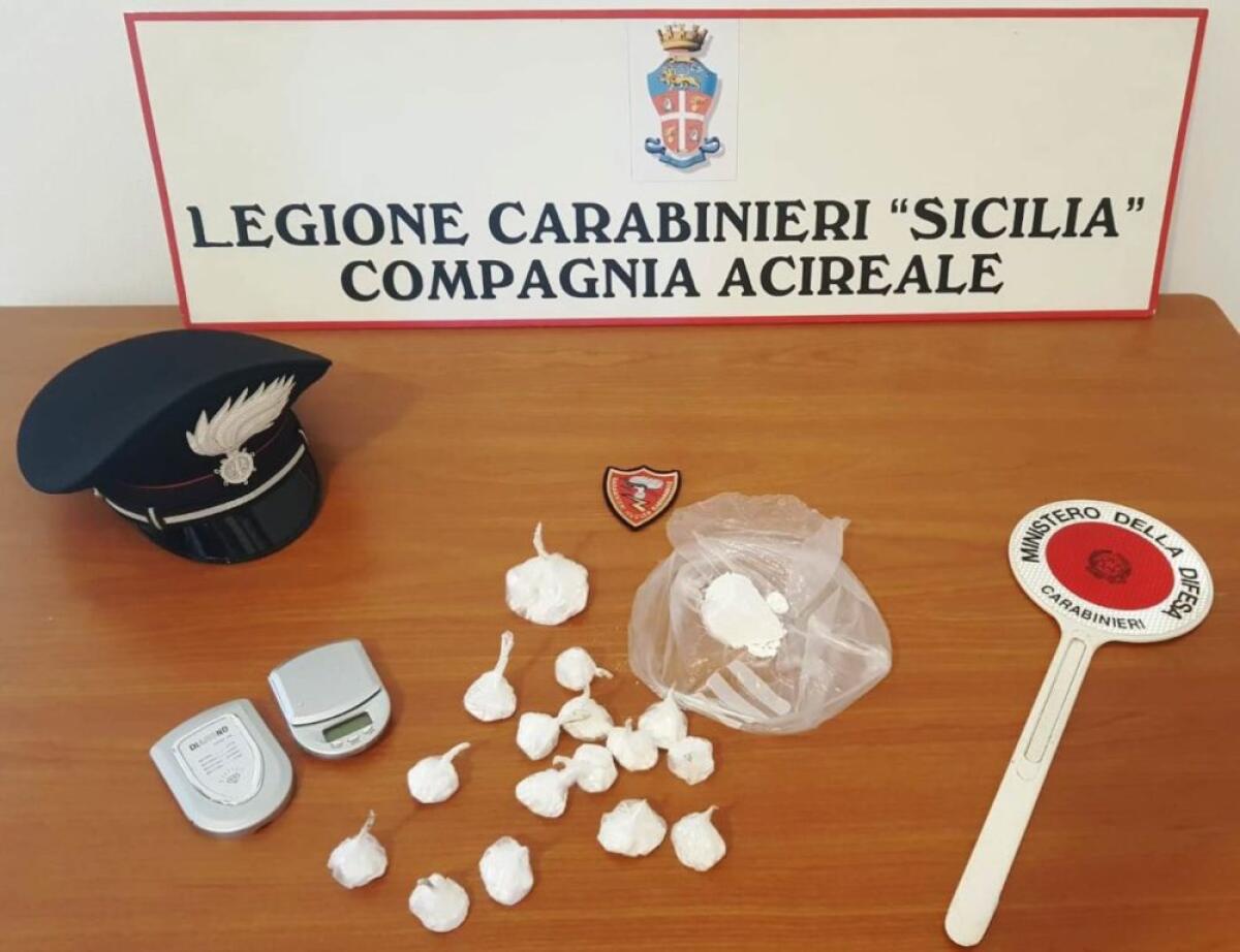 VIAGRANDE: MARITO E MOGLIE BECCATI IN AUTO CON LA COCA, ARRESTATI - 