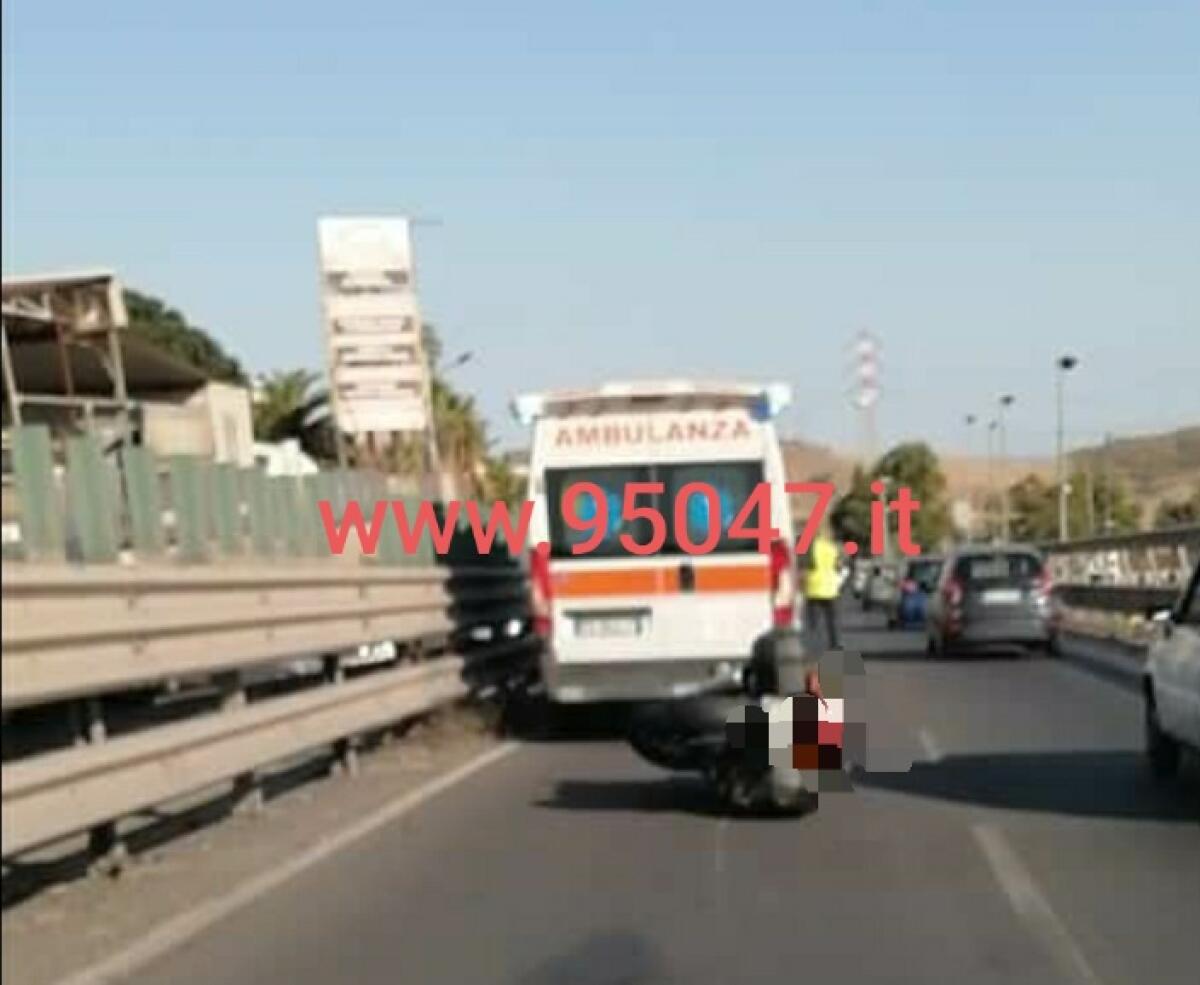 INCIDENTE SULLA SS121 FERITO CENTAURO, TRAFFICO CONGESTIONATO VERSO CATANIA - 