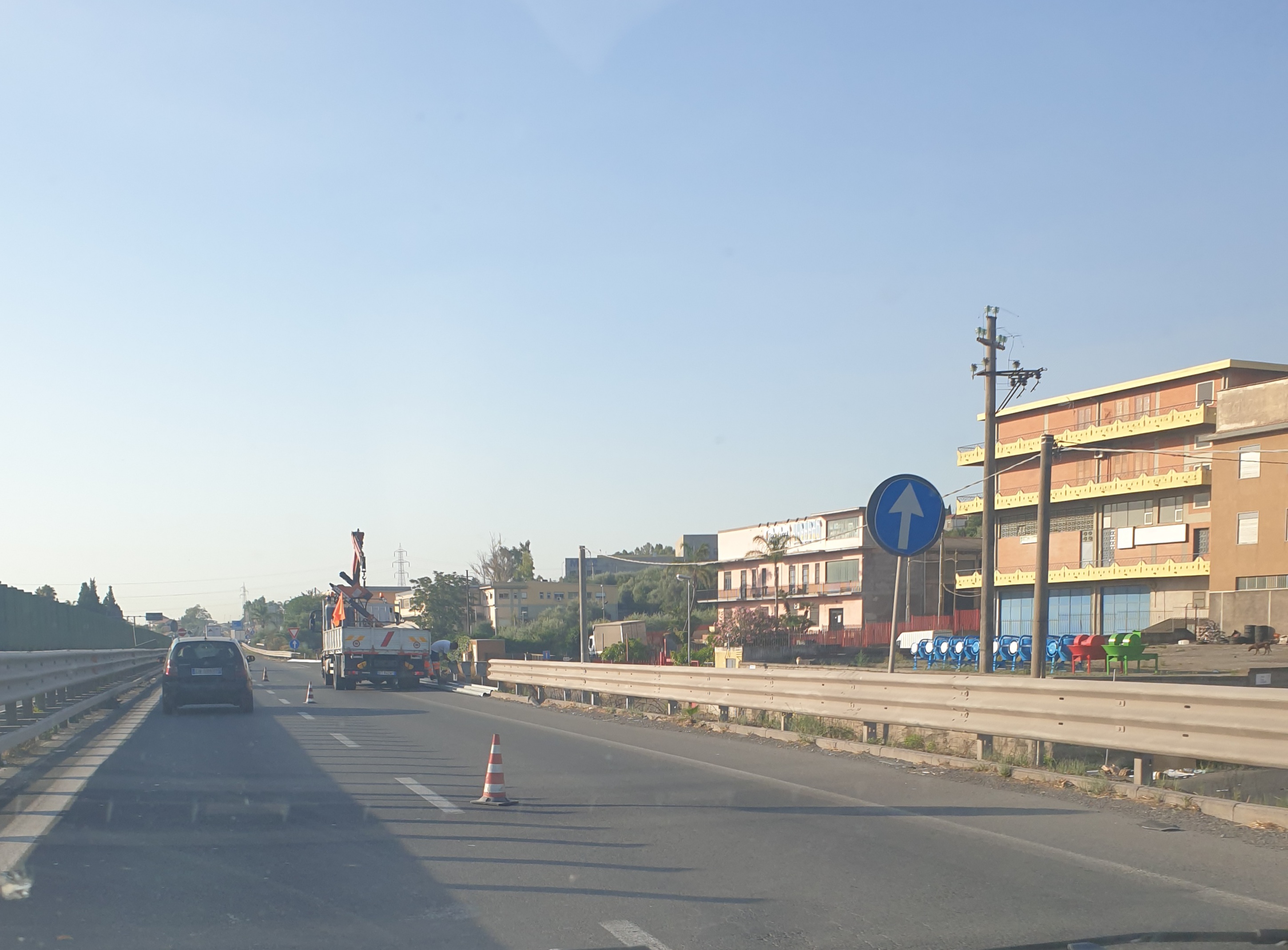 CODE E DISAGI SULLA SS121 PER LAVORI